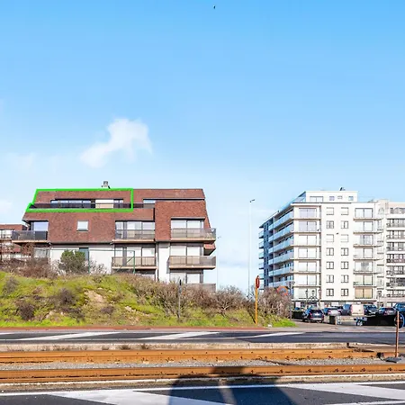 Apartment Near Oostduinkerke Nature Reserve Appartement